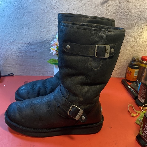 Wos Ugg boots SZ 9 - Picture 4 of 7